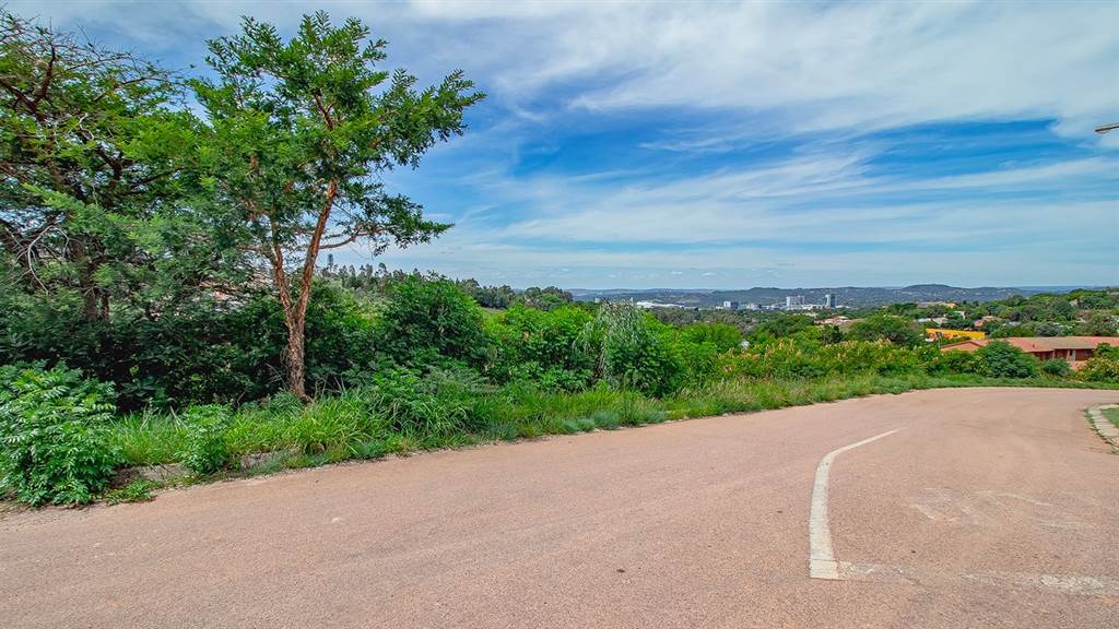 1981 m² Land available in Waterkloof Heights photo number 2