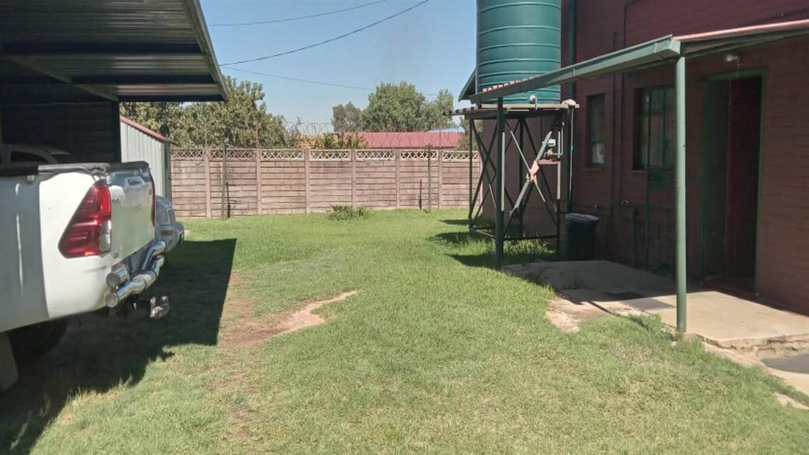 3 Bed House in Witbank Central photo number 15