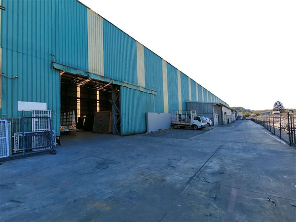 1 085  m² Industrial space