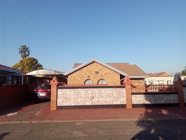 3 Bedroom House 3 Bedroom House