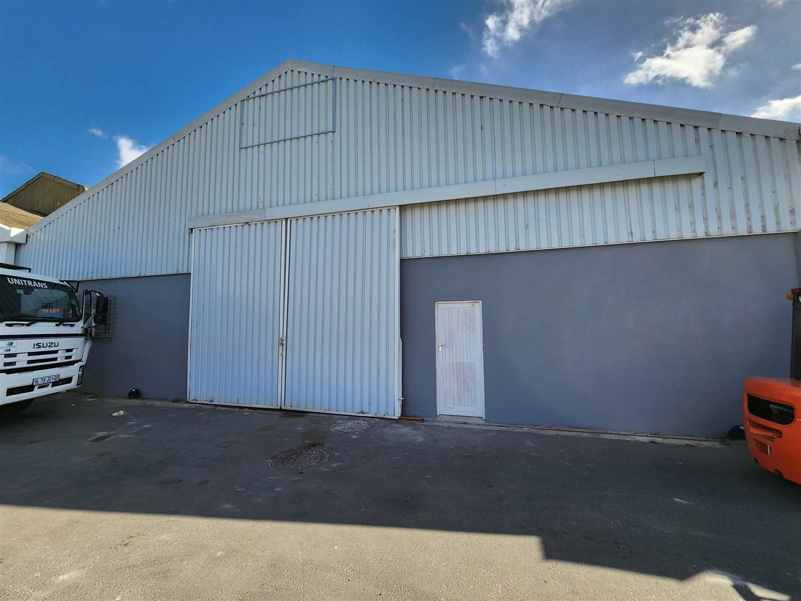 900  m² Industrial space in Peerless Park photo number 1