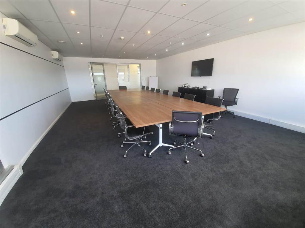 930  m² Commercial space in Paarden Eiland photo number 15