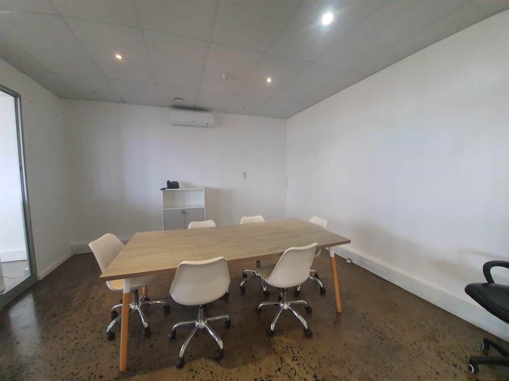 930  m² Commercial space in Paarden Eiland photo number 6