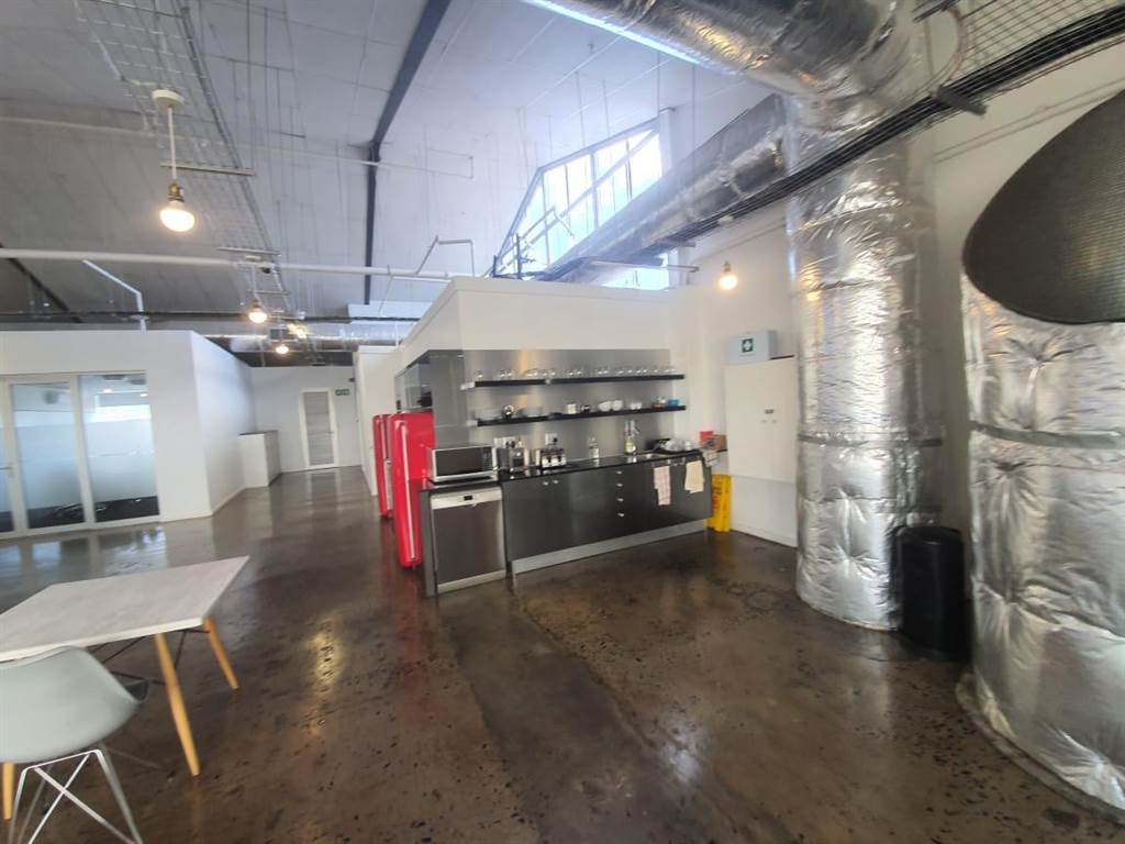 930  m² Commercial space in Paarden Eiland photo number 8