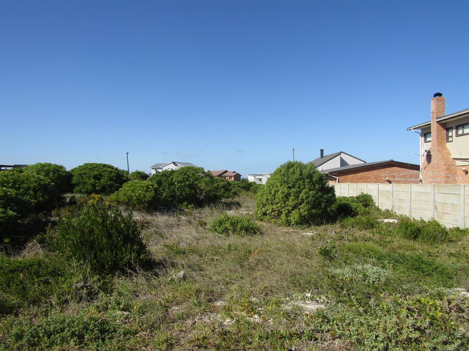 902 m² Land available in Pearly Beach photo number 2