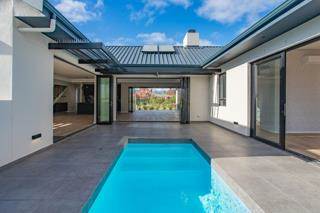 4 Bed House in Paarl photo number 4