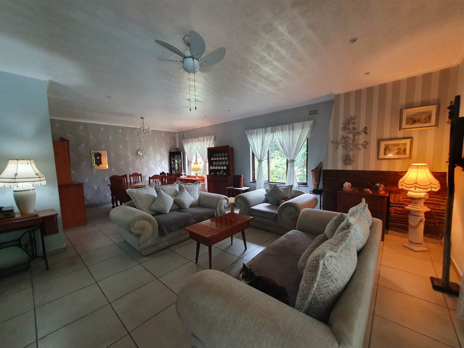 4 Bed House in Umtentweni photo number 16