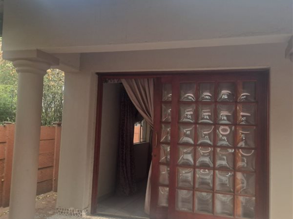 0.5 Bedroom House 0.5 Bedroom House
