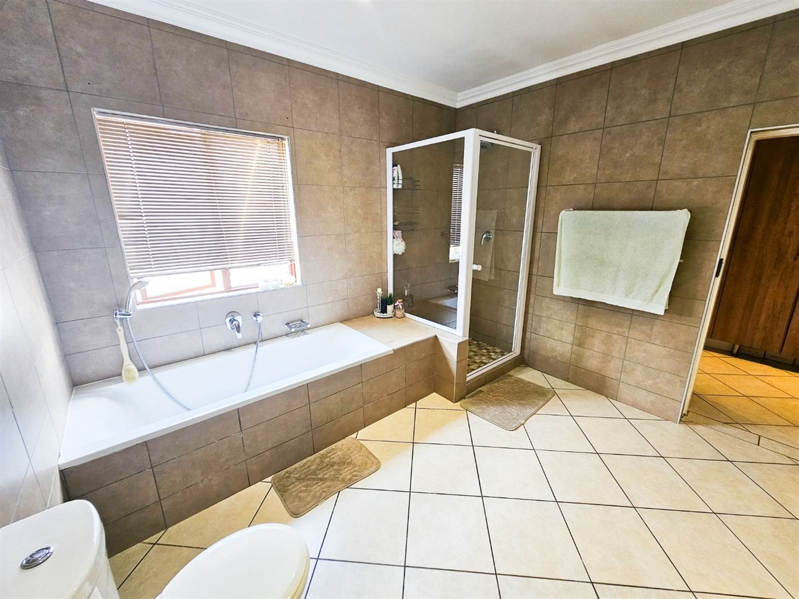 3 Bed House in Rietvlei Ridge Country Estate photo number 27