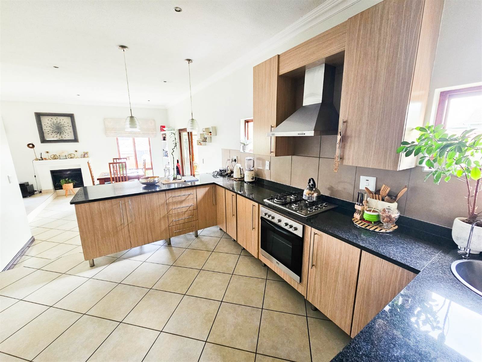 3 Bed House in Rietvlei Ridge Country Estate photo number 10