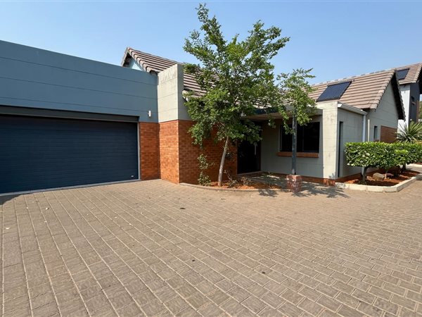 3 Bedroom Townhouse 3 Bedroom Townhouse
