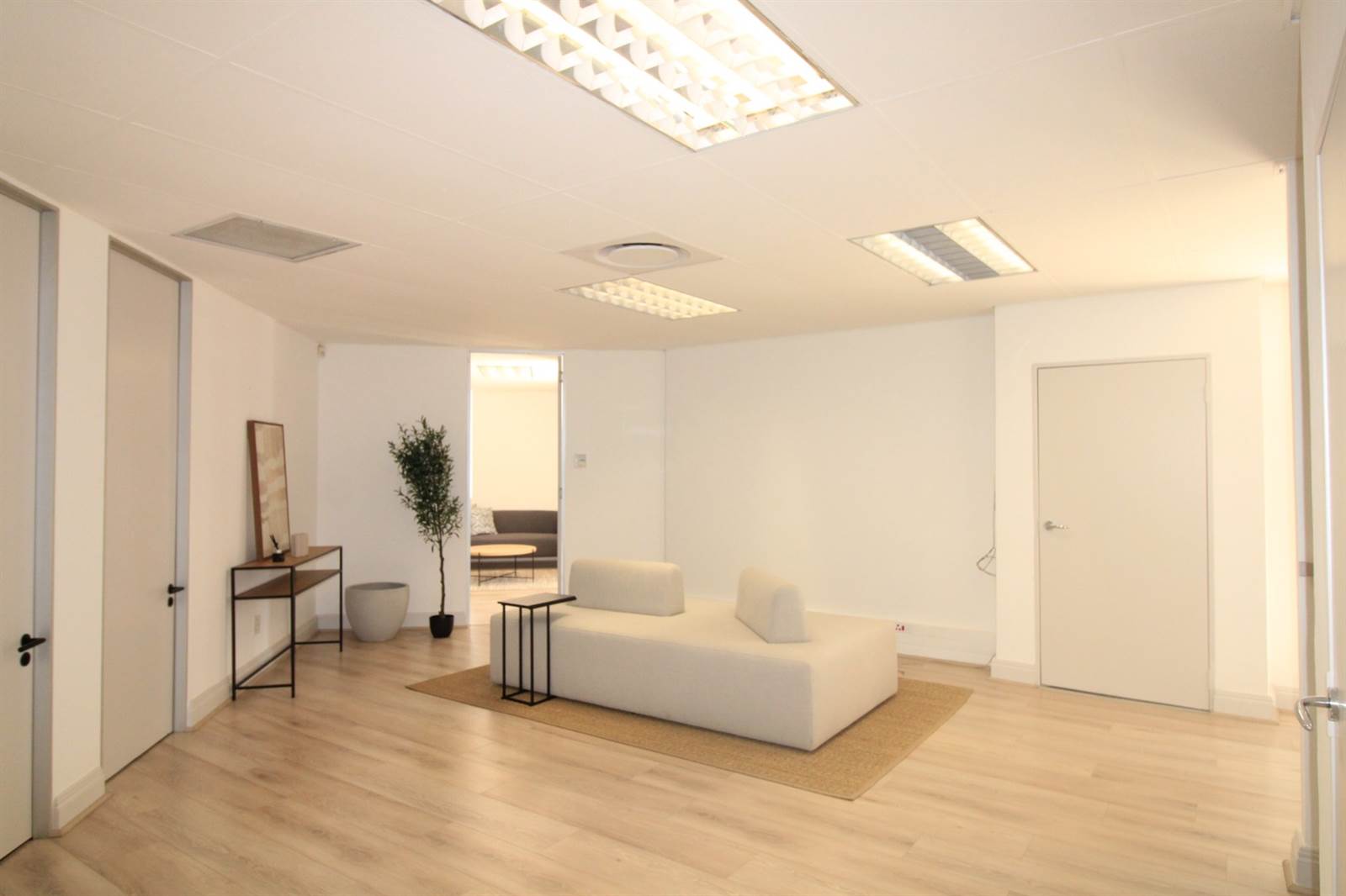 305  m² Commercial space in Dainfern photo number 11