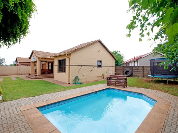 3 Bedroom House 3 Bedroom House