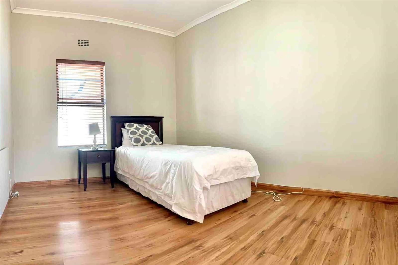 3 Bed Townhouse in Plattekloof photo number 21