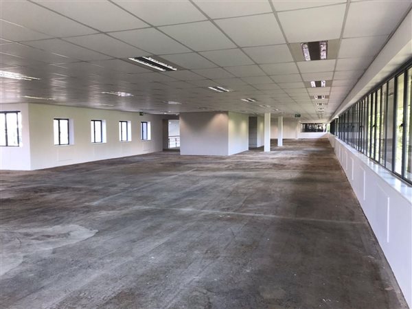 2272  m² Commercial space