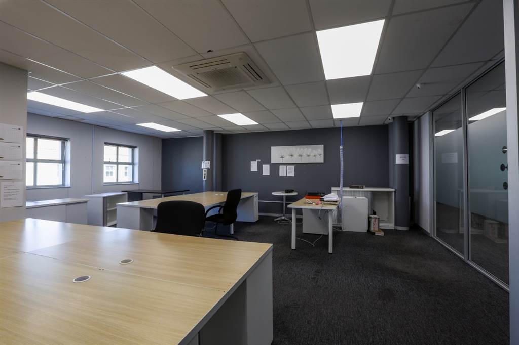 604  m² Office Space in Pinelands photo number 10