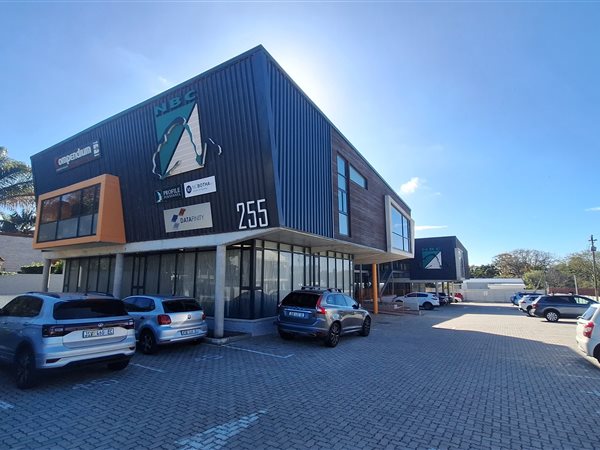 58  m² Commercial space