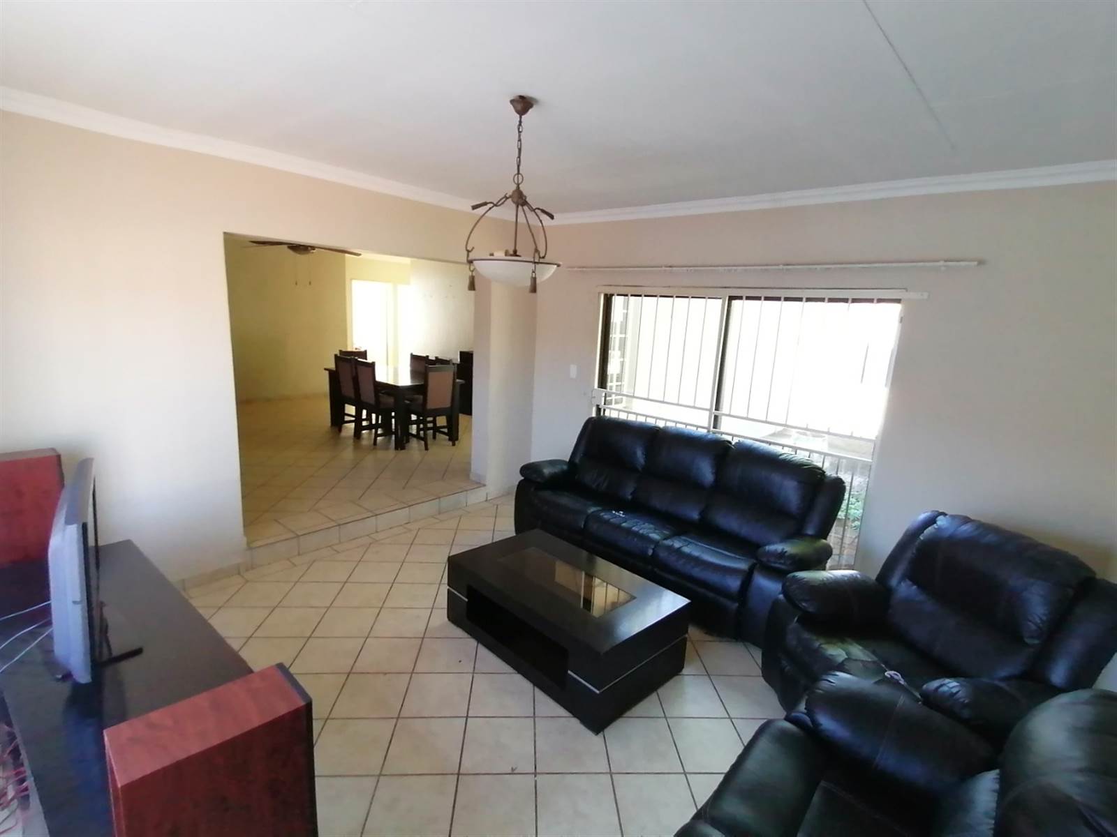 3 Bed Townhouse in Bergsig photo number 6