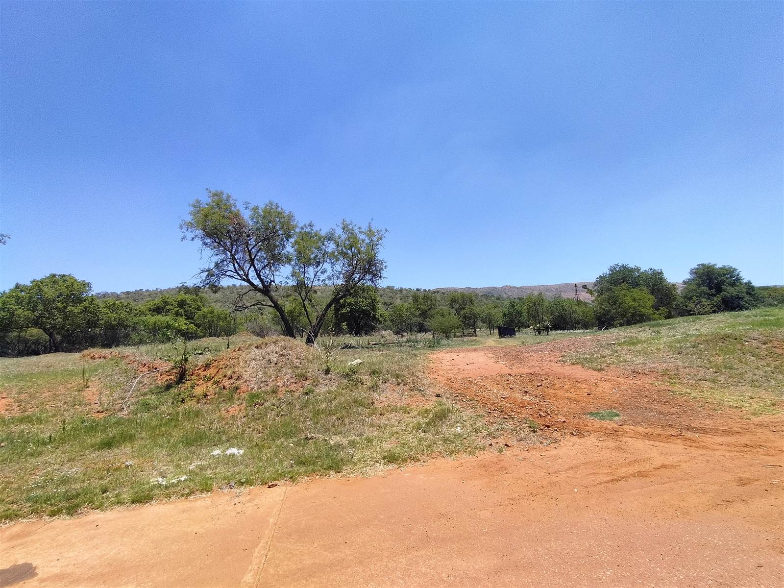 2.2 ha Smallholding in Strydfontein and surrounds photo number 2