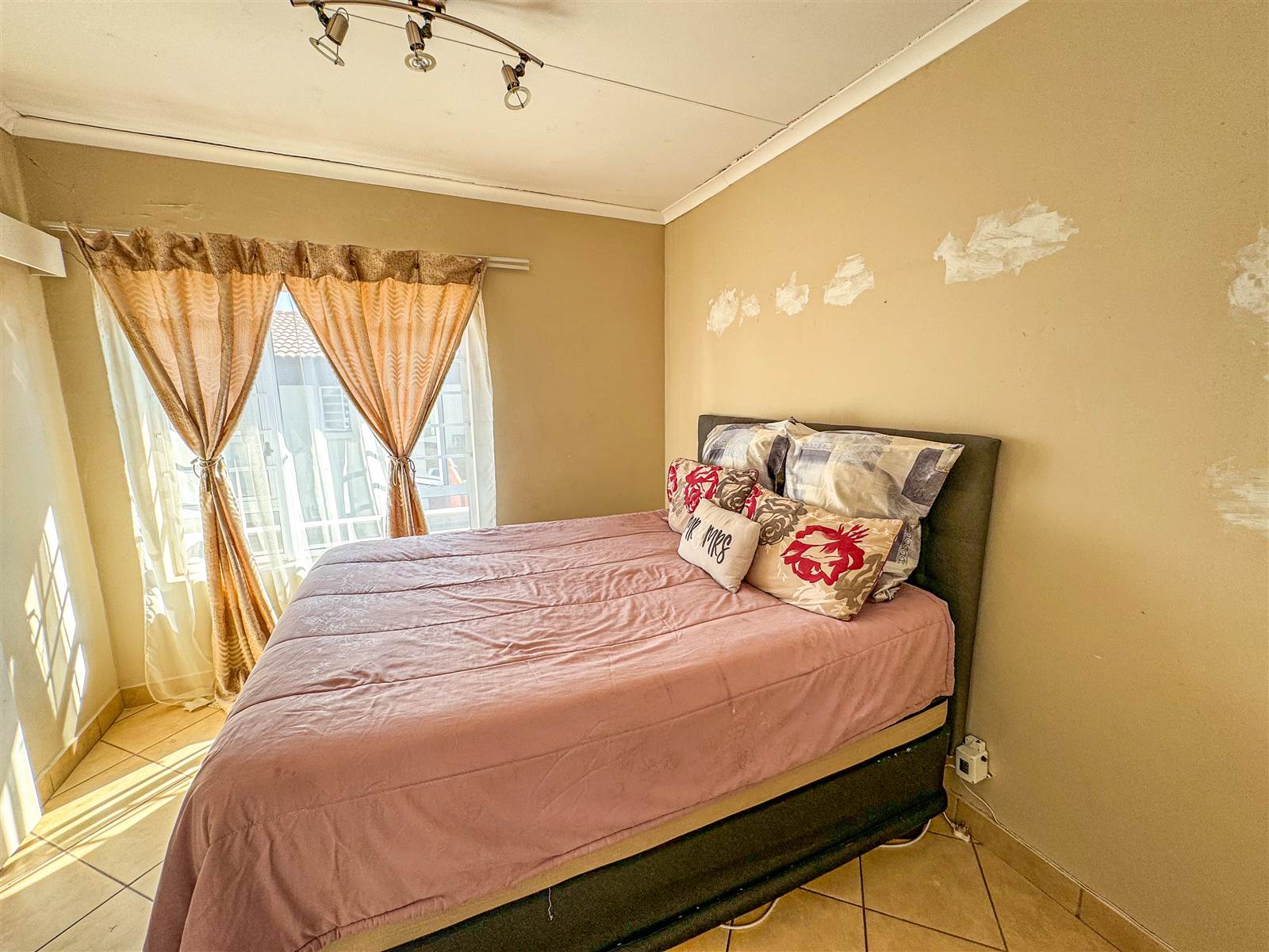 3 Bed House in Oukraal Estate photo number 8