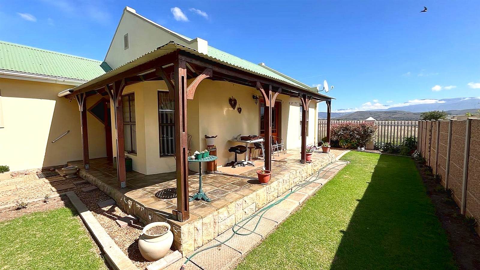 2 Bed Townhouse in Riversdale photo number 27