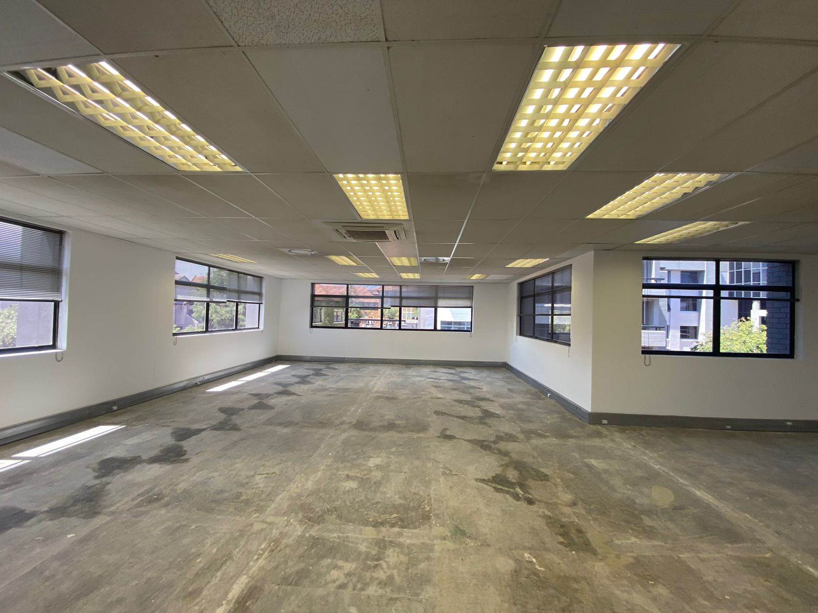 327  m² Commercial space in Sunninghill photo number 8