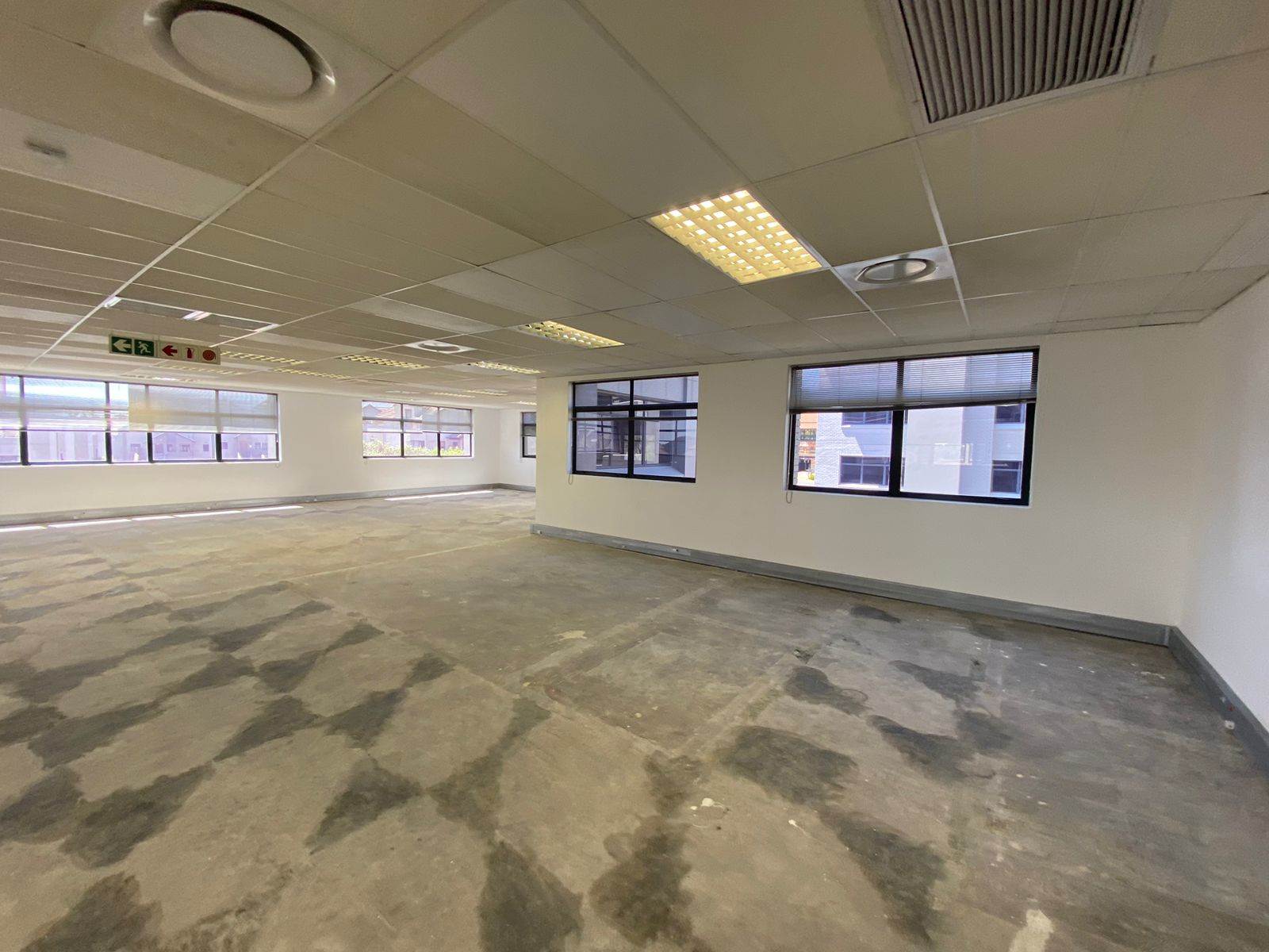 327  m² Commercial space in Sunninghill photo number 6