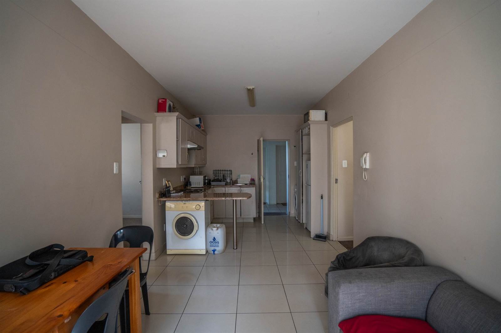 3 Bed Apartment in Grahamstown Central photo number 12