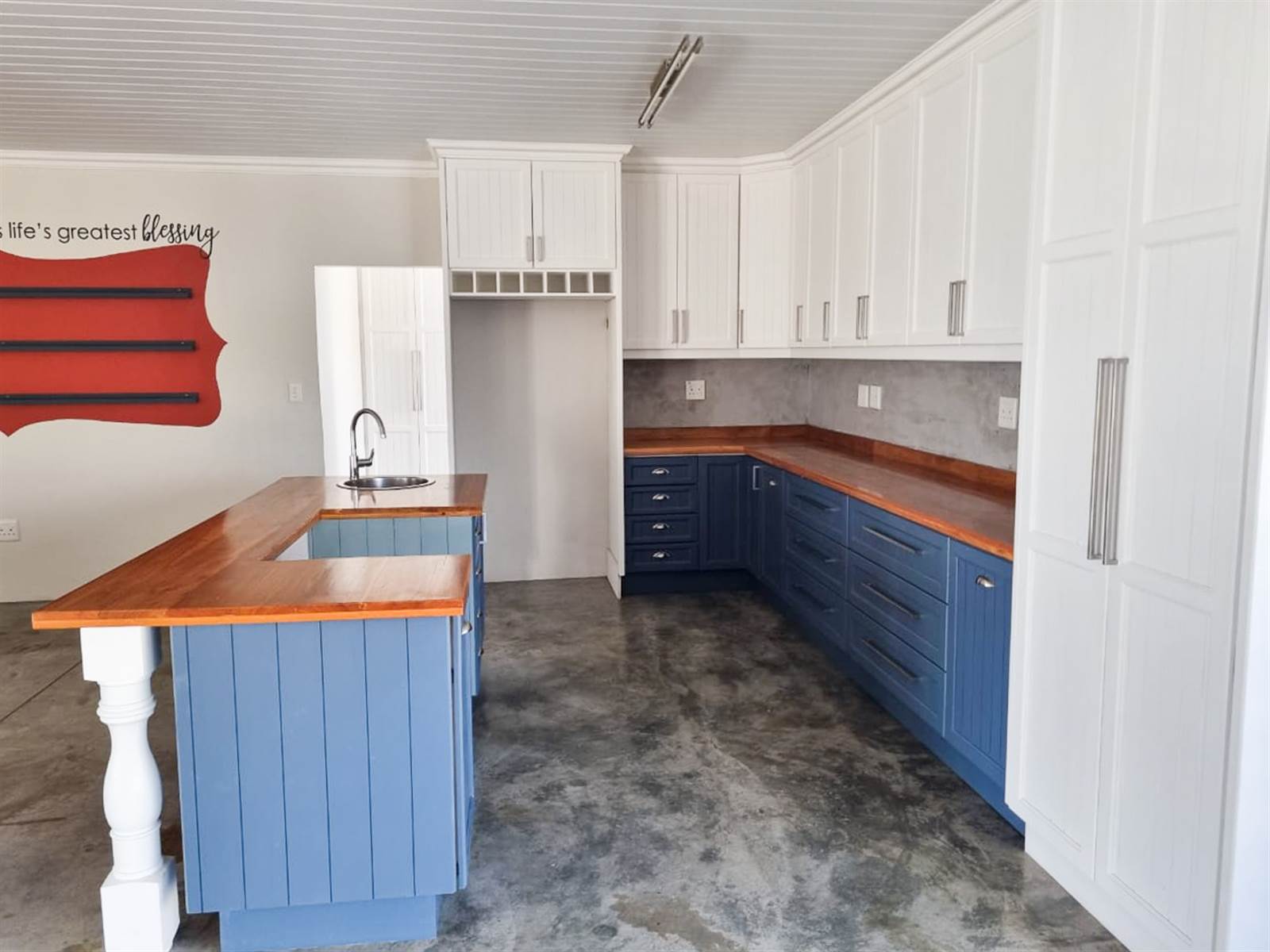 4 Bed House in Struisbaai photo number 4