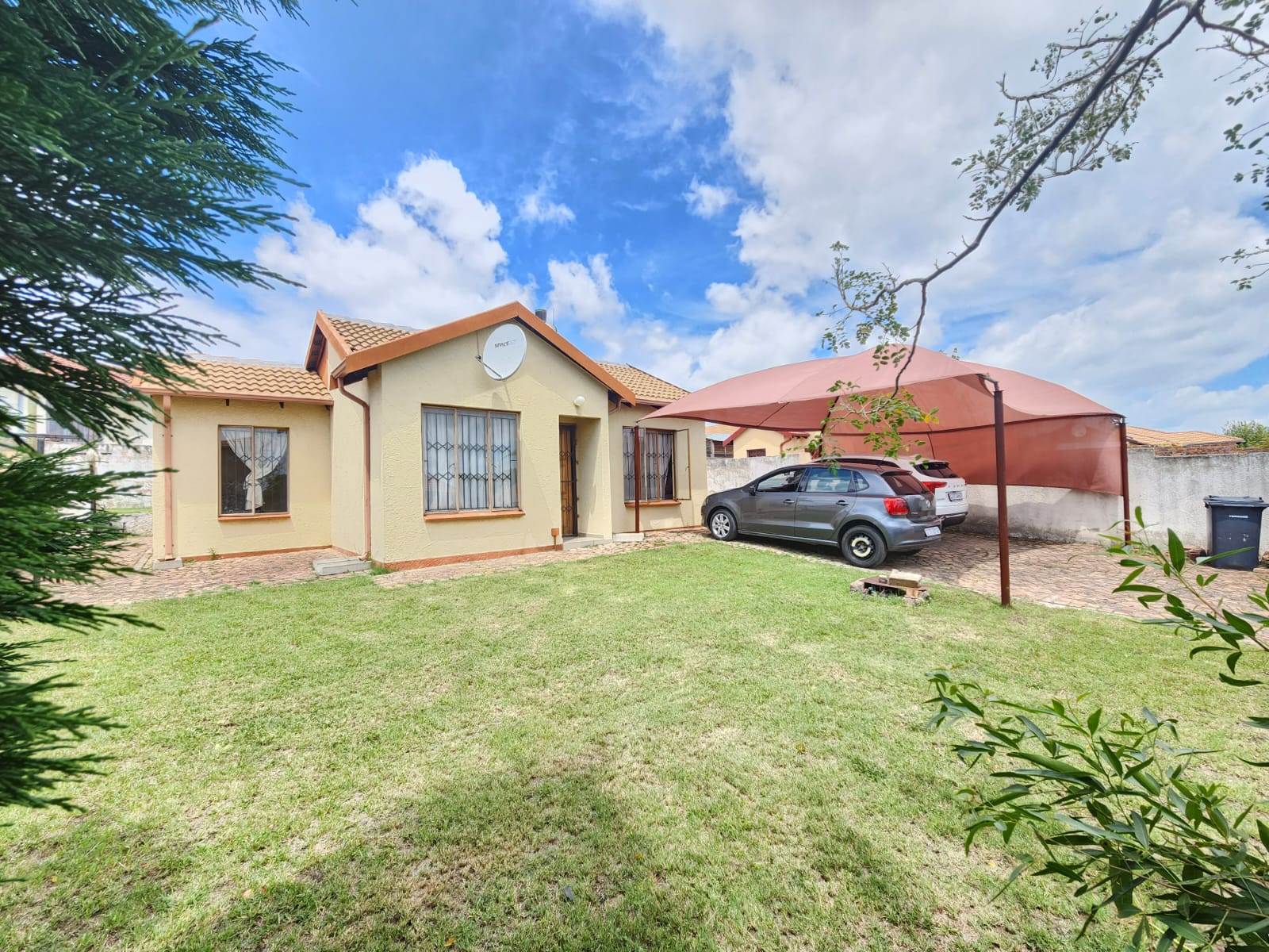 3 Bed House in Olievenhoutbosch photo number 17