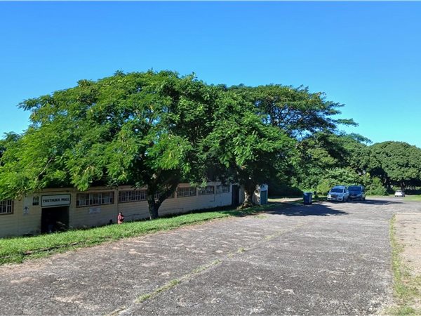 880 m² Retail Space 880 m² Retail Space