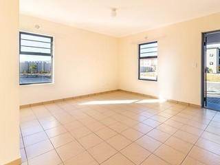2 Bed Apartment in Parklands East photo number 4