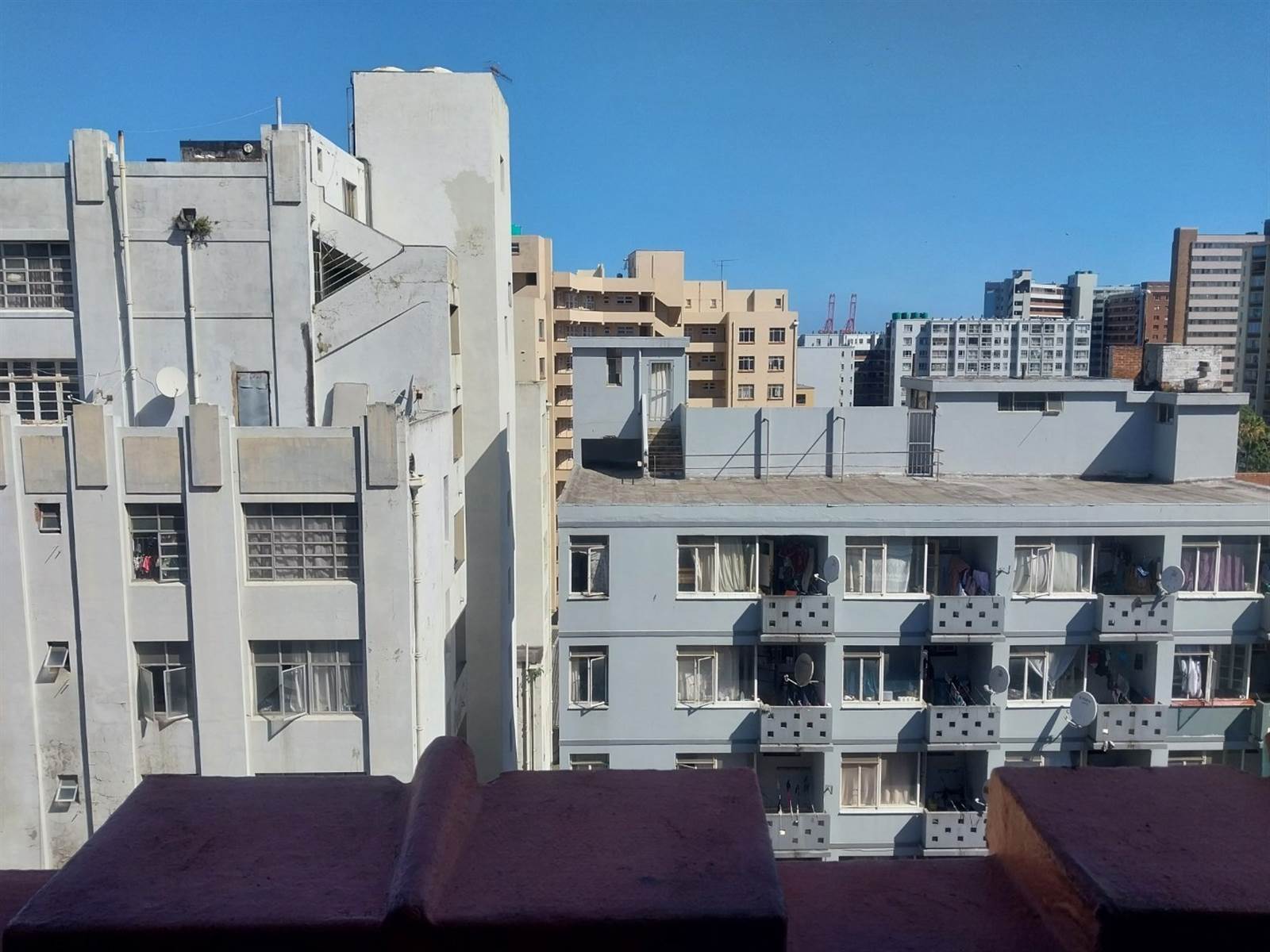 1 Bed Apartment in Durban CBD photo number 1