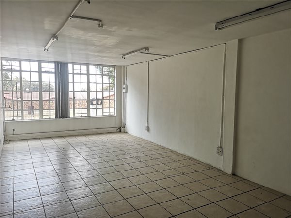 31  m² Commercial space