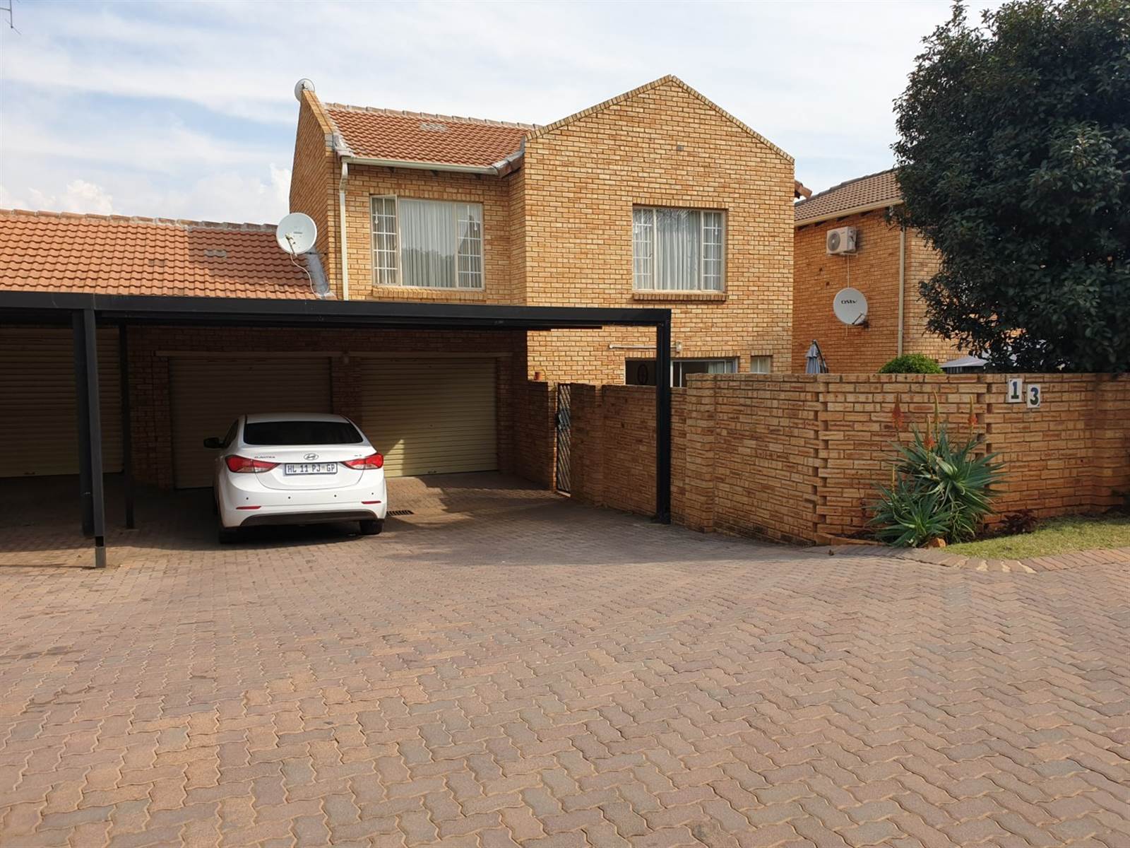 3 Bed Townhouse in Strubens Valley photo number 23
