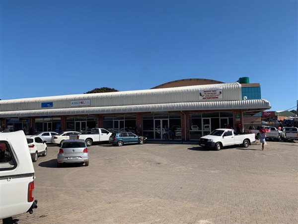 375  m² Commercial space