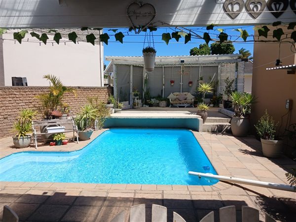 3 Bedroom House 3 Bedroom House