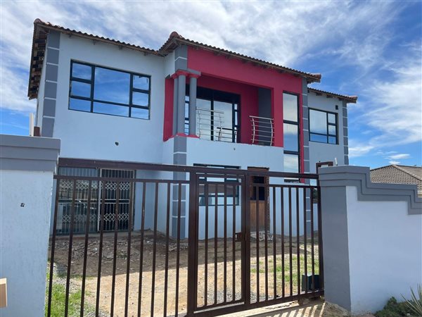 8 Bed House in Southernwood