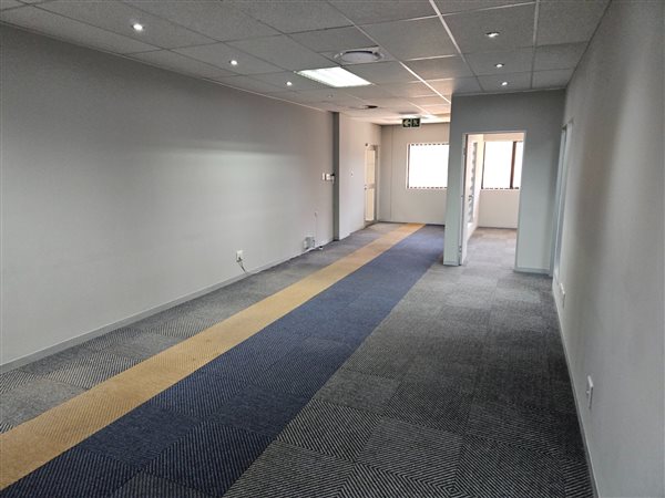 153 m² Office Space 153 m² Office Space