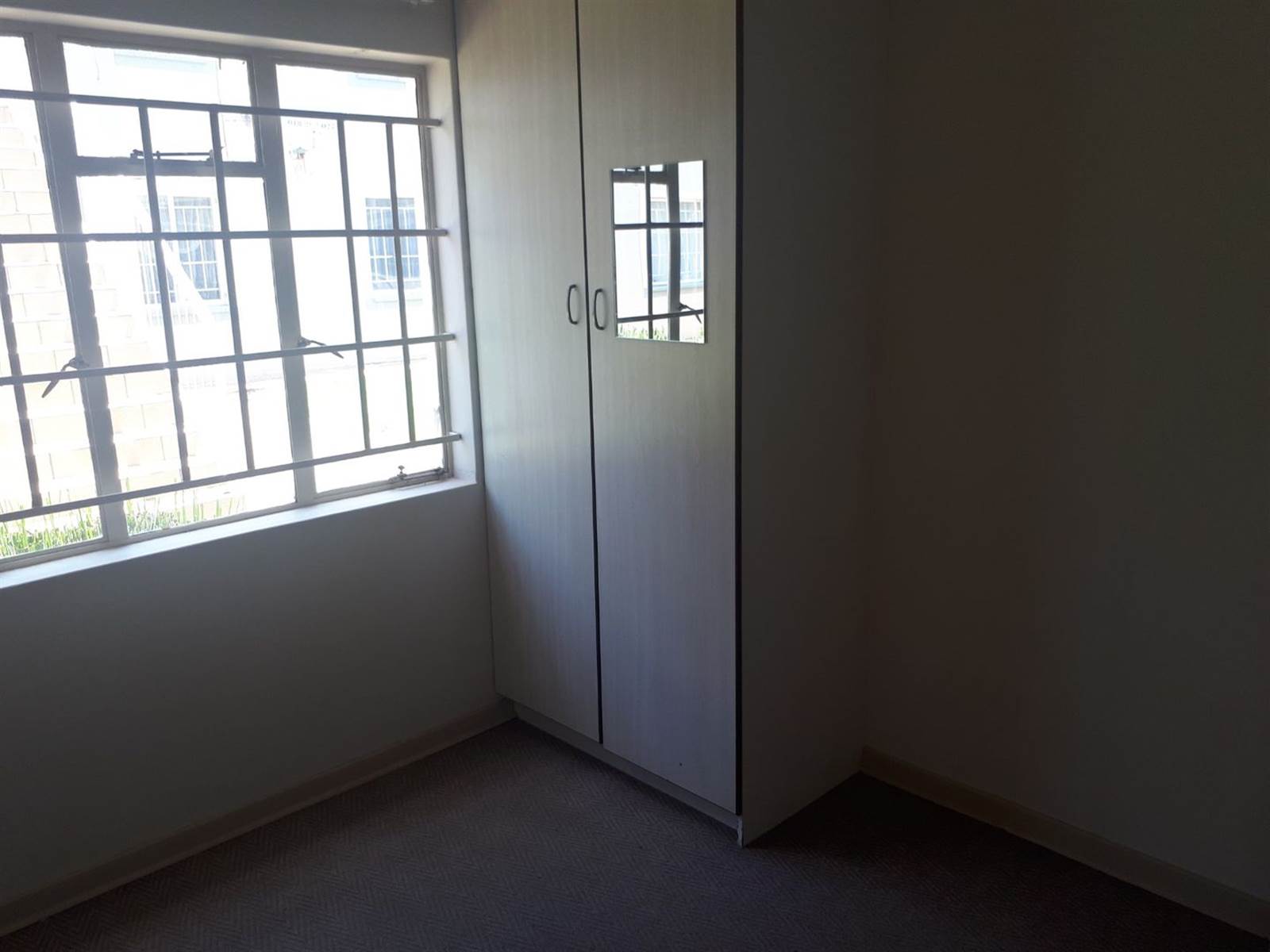 2 Bed Apartment in Kanoniers Park photo number 16