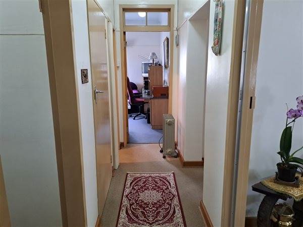 3 Bed House in Bayswater photo number 17