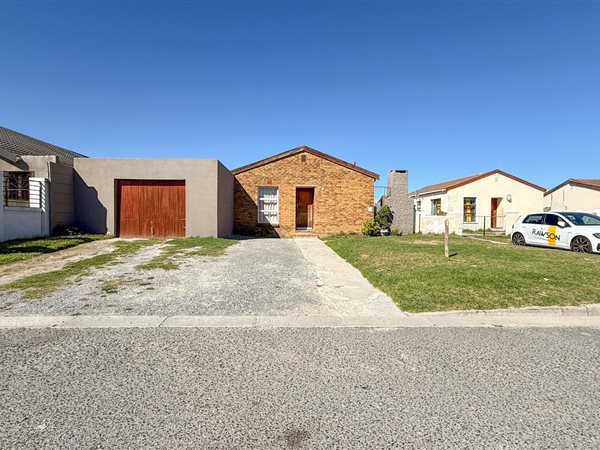 3 Bedroom House 3 Bedroom House
