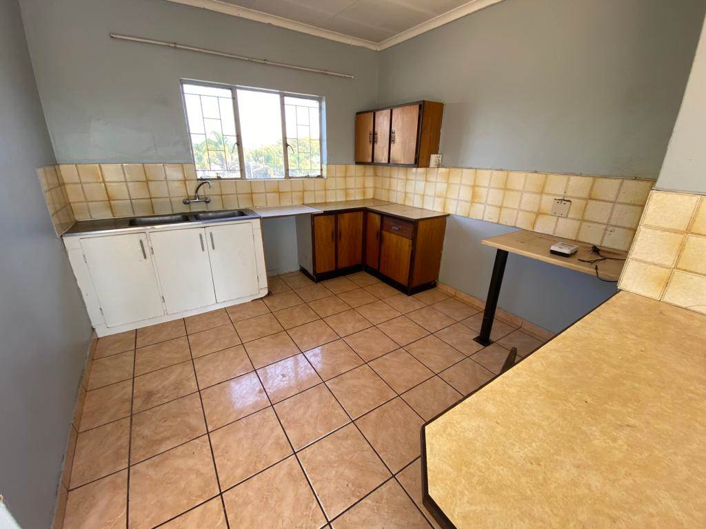 2 Bed Apartment in Pretoria North photo number 7