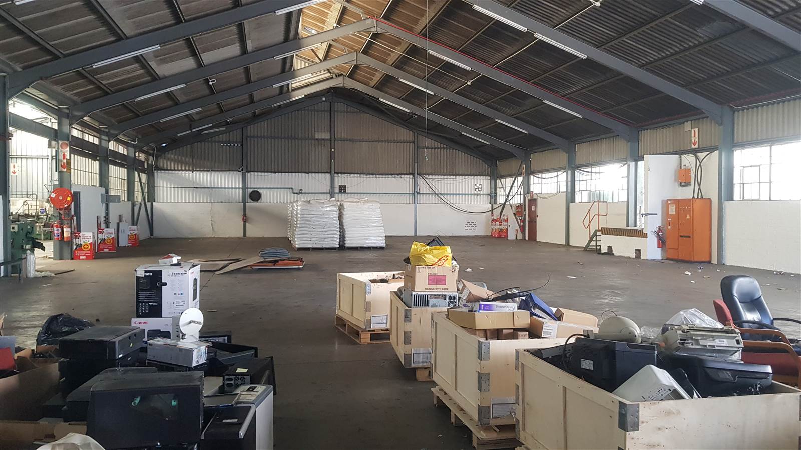 3430  m² Industrial space in Bellville Central photo number 4