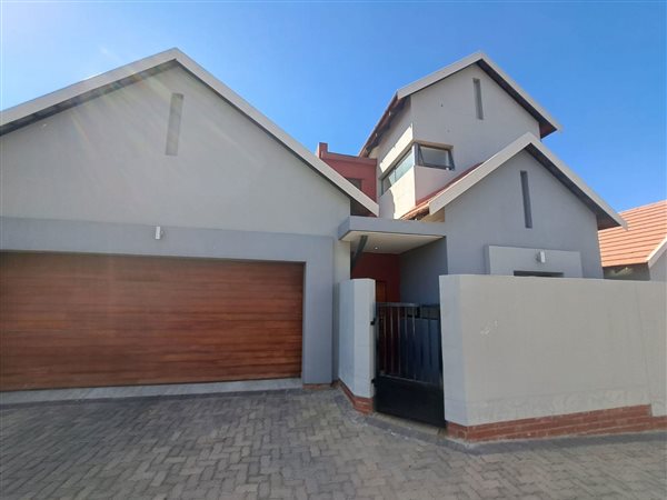 3 Bed Townhouse