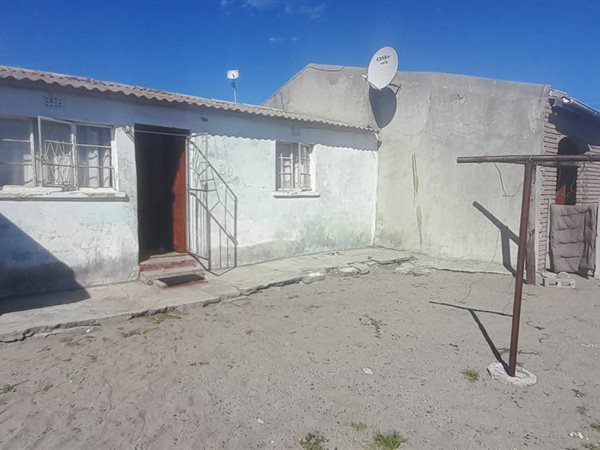 2 Bed House in Langa