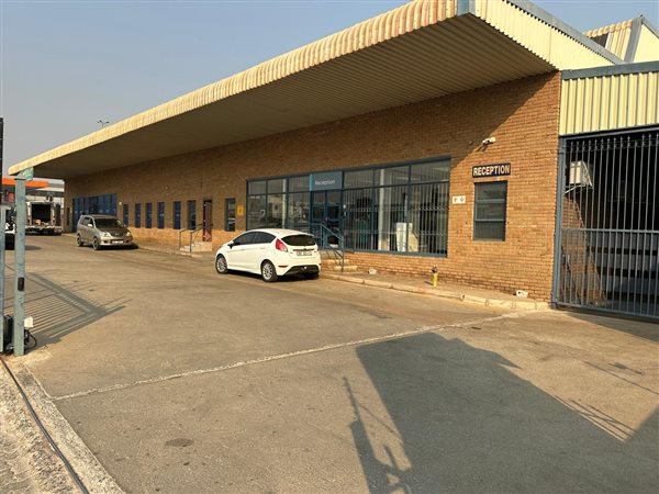 1 200  m² Industrial space