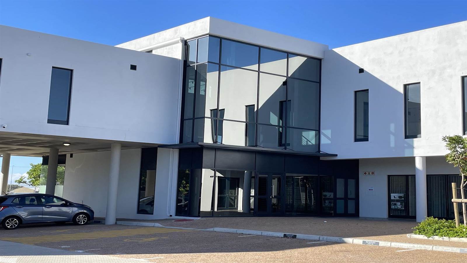 98  m² Commercial space in Durbanville Central photo number 3