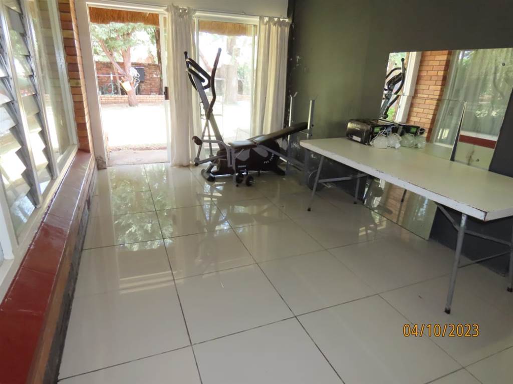4 Bed House in Jan Kempdorp photo number 29