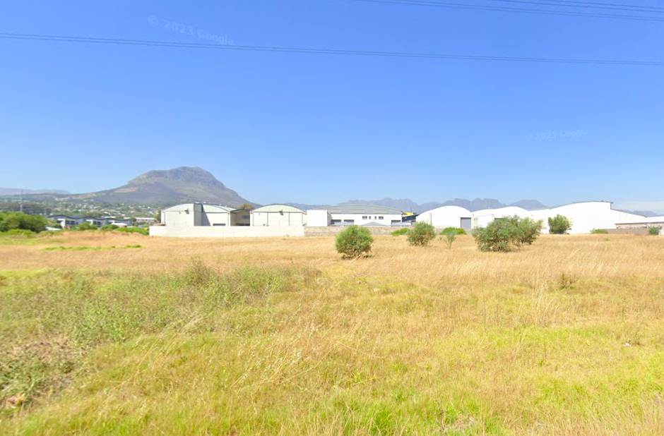 Commercial space in Somerset West Central photo number 2